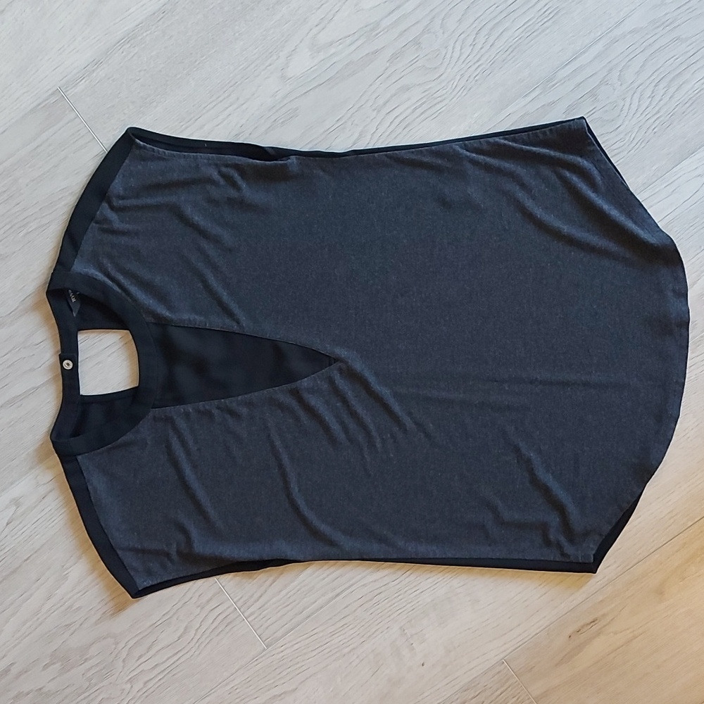 RW&CO Black and Gray Short Sleeve Top